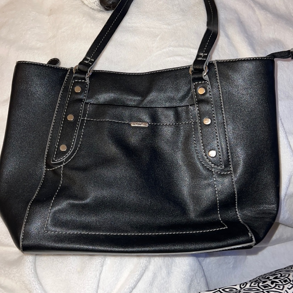 Chaps black hand bag